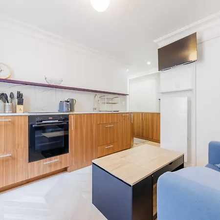 Apartment Charming - Madeleine Monceau - Mobility Lease Paris